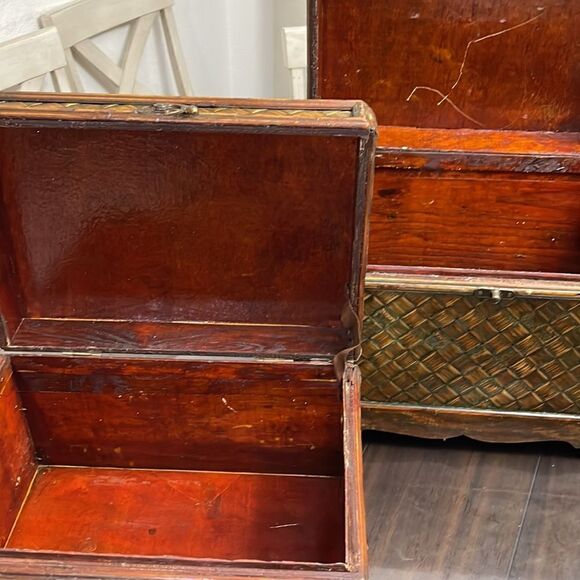 Boxes.   - Picture 2 of 7